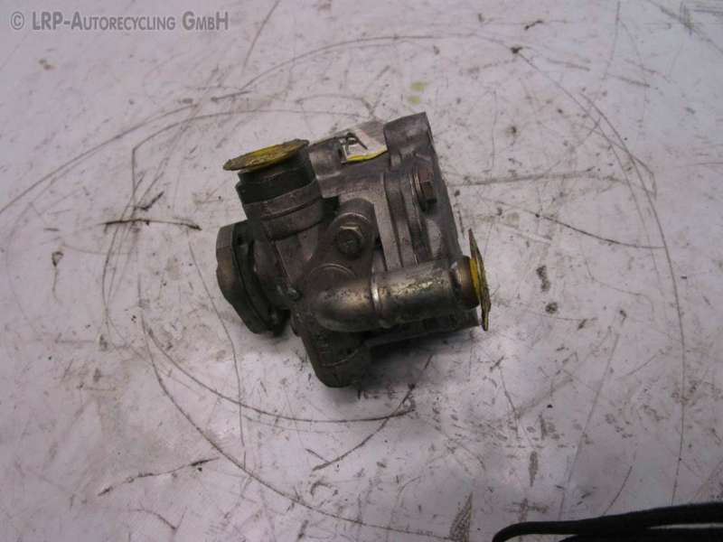 VW New Beetle 9C original Servopumpe 1J0422154B KYB BJ2000